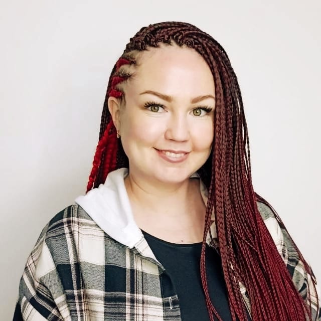 Мастер по афроплетению Александра - студия Не волосы Казань